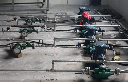 腰輪流量計現(xiàn)場安裝使用圖